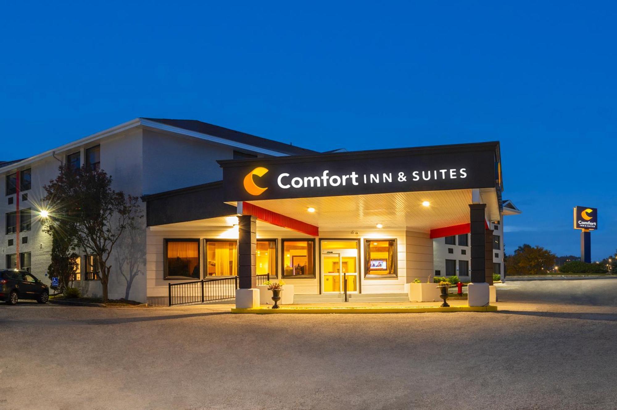 Comfort Inn & Suites Барри Экстерьер фото