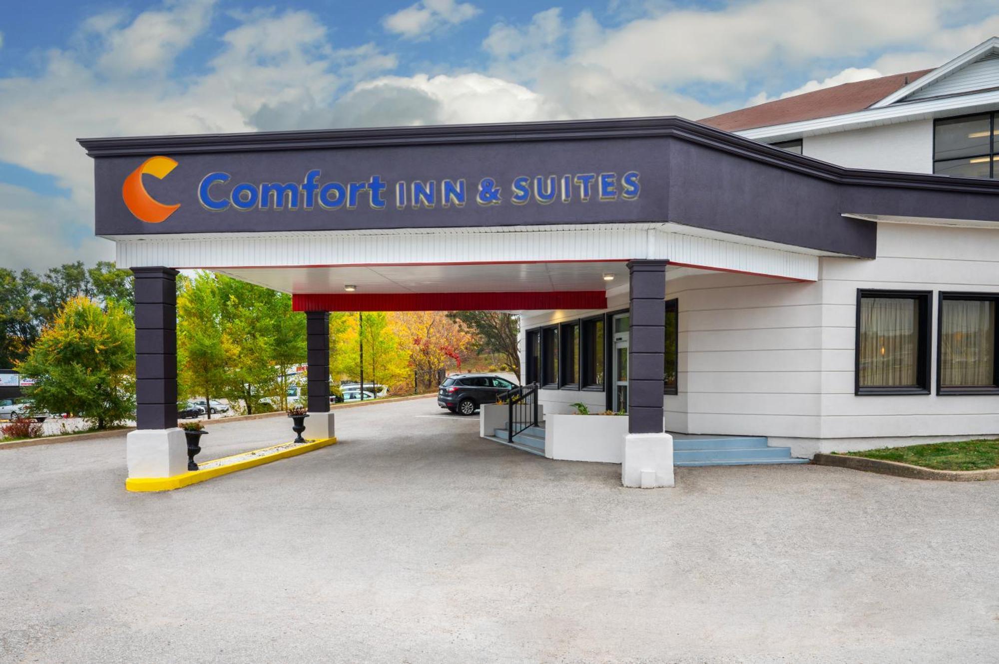 Comfort Inn & Suites Барри Экстерьер фото