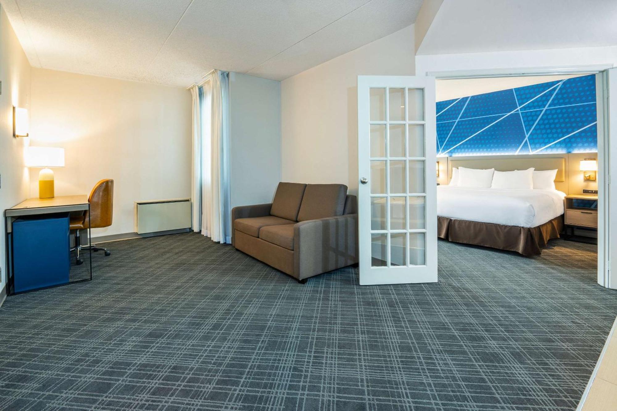 Comfort Inn & Suites Барри Экстерьер фото